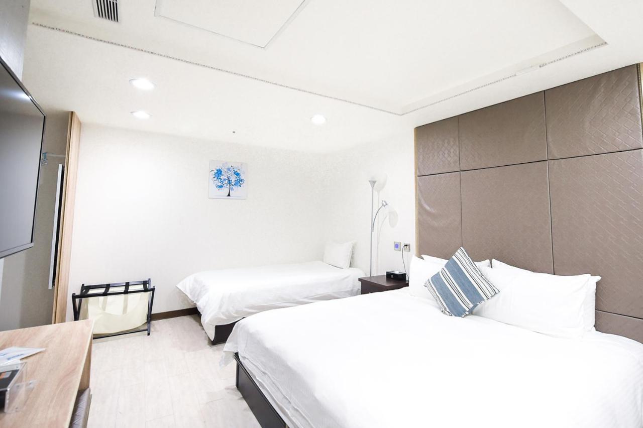 Hosin Hotel Taichung Exterior photo